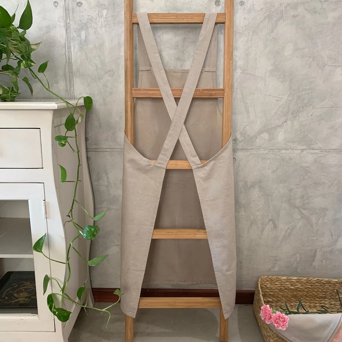 No Tie Cross Back Pocketed Apron | Multi Functional | Pastel Colour | Cotton
